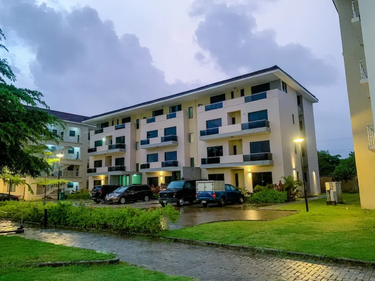 Copy-of-Copy-of-Jakaranda-02.webp